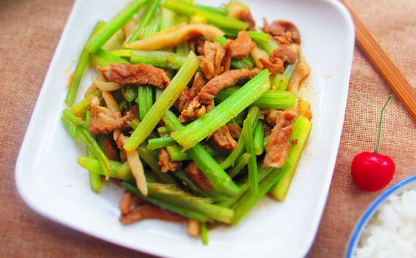 怎样挑选芹菜？芹菜怎么选购？(1)