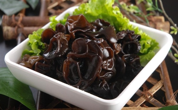 经常吃黑木耳有哪些好处？吃黑木耳的益处[图]