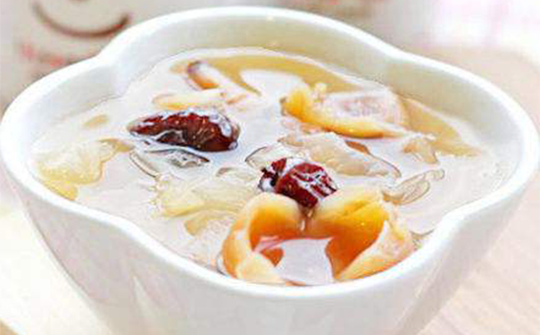 熬夜对身体有哪些危害呢？上班族熬夜吃什么比较好？[图]