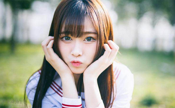 脖子黑要怎么美白？脖子黑有哪些美白方法？(1)