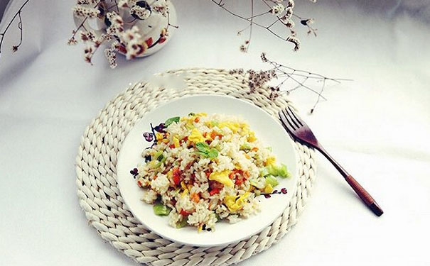 冬季养胃吃哪些食物好？冬季吃哪些食物养胃？(1)