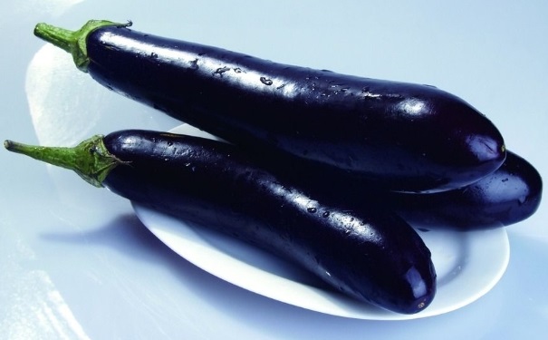 吃什么能控制血脂？降血脂该吃什么食物？(1)