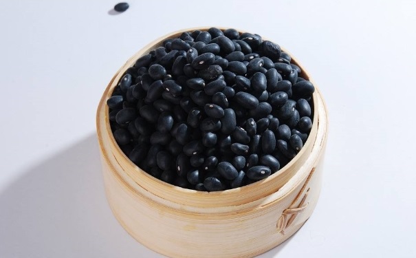 女性吃什么能防脱发？女性防脱发该吃什么？(1)