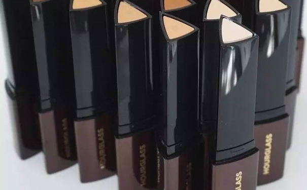 Hourglass粉条适合什么皮肤？Hourglass粉条试色(1)