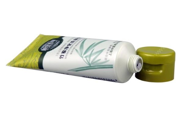 相宜本草竹炭洗颜泥多少钱？相宜本草竹炭洗颜泥好用吗？(1)