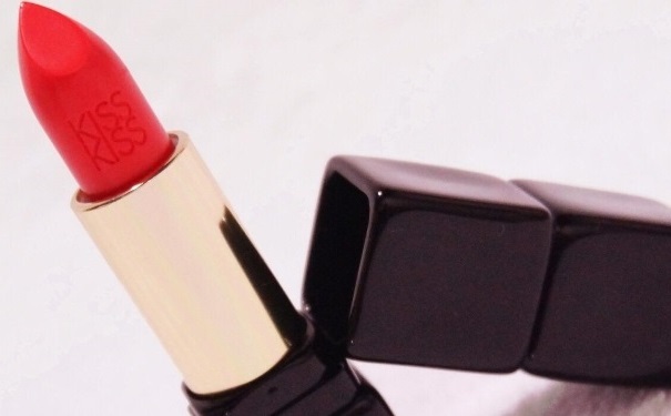 娇兰kisskiss325价格 娇兰亲亲唇膏325色多少钱？(1)