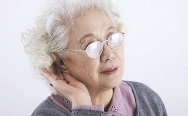 老人耳鸣怎么治疗最好？老人耳鸣怎么缓解恢复？(1)