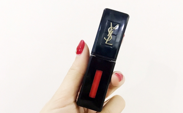 YSL黑管407真假如何辨别？圣罗兰黑管唇釉407怎么看真假？(1)