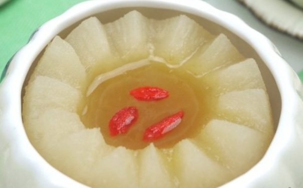 喉咙痛咳嗽吃什么好的快？咽喉痛咳嗽吃什么食物？(1)