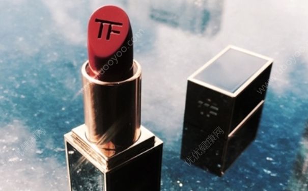 tf口红白管和黑管区别有哪些？tf口红白管和黑管有什么区别？(1)