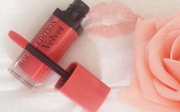 妙巴黎天鹅绒彩唇釉多少钱？妙巴黎天鹅绒彩唇釉怎么样？(1)