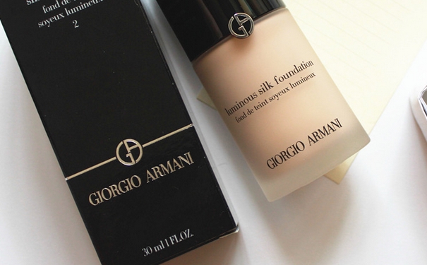 阿玛尼粉底液哪个好？阿玛尼粉底液哪种好？(1)