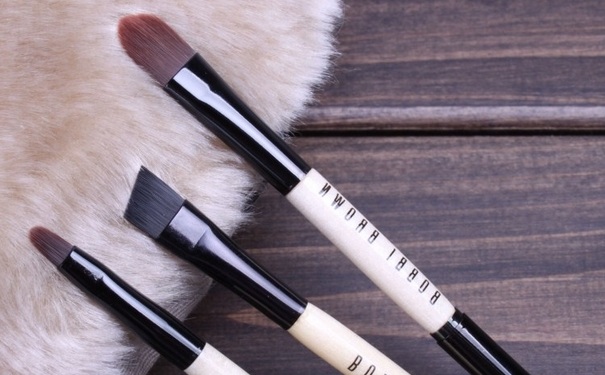 眼线刷哪种好？眼线刷哪个牌子好？(1)