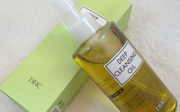 植村秀和dhc哪个好？植村秀和dhc卸妆油哪个好？(1)
