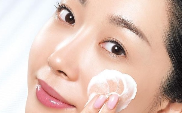 洗面奶怎么用最好？洗面奶的正确用法(1)