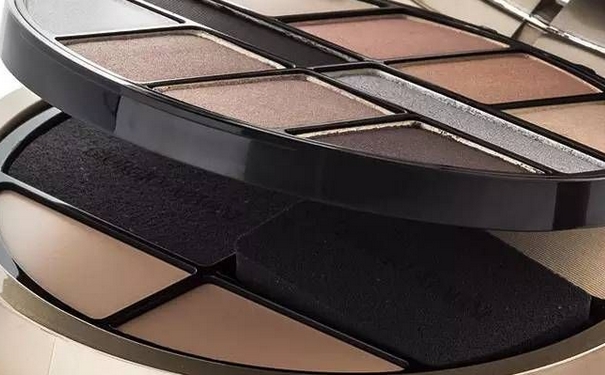 阿玛尼鎏金岁月彩盘怎么样？阿玛尼鎏金岁月彩盘好吗？(1)