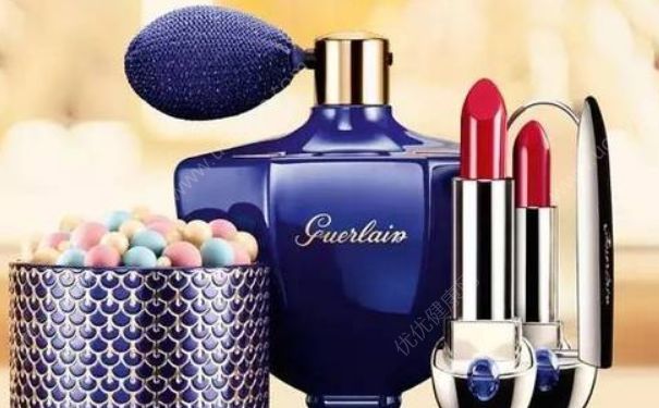 法国娇兰臻彩宝石唇膏（一千零一夜限量版）好用吗？(1)