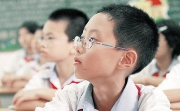激光治近视有哪些并发症？激光治近视后遗症(1)