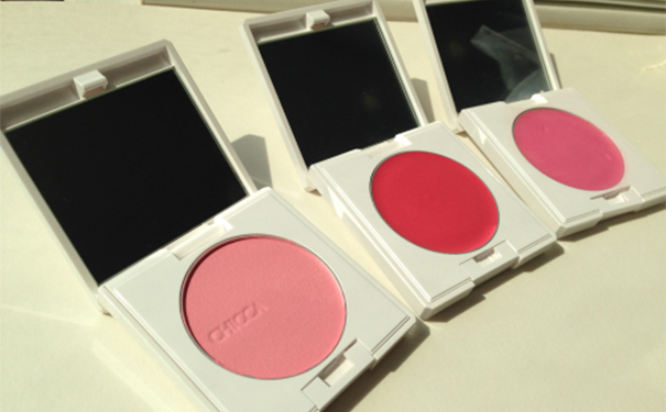 chicca腮红膏怎么使用？chicca腮红膏有哪几个色号？(1)