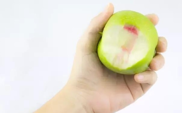 怎么改善牙龈出血？改善牙龈出血的方法(1)