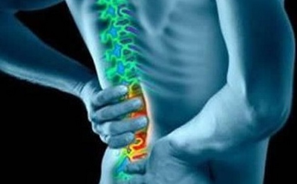 腰间盘突出的症状有哪些？腰间盘突出有什么症状？(1)