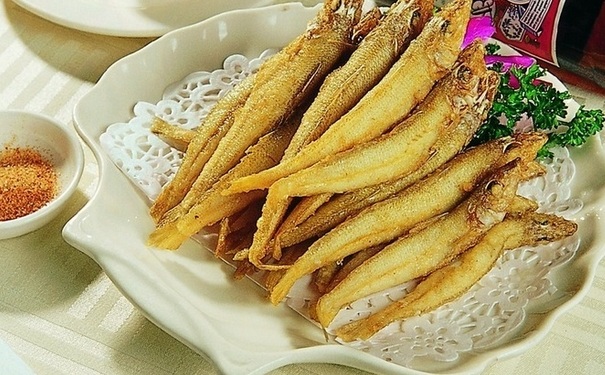 干煎沙丁鱼的做法是怎样的？干煎沙丁鱼怎么做？(1)