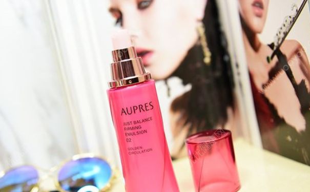 欧珀莱力循环亮润水（平衡型）好用吗？欧珀莱力循环亮润水价格(1)