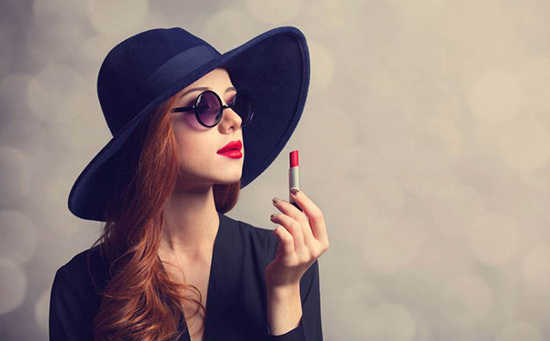 怎么挑选口红的颜色？怎么样挑选适合自己的口红？(1)