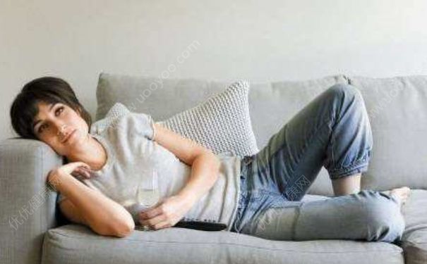 穿高跟鞋会影响女性健康吗？哪些姿势会伤害女性健康？(1)