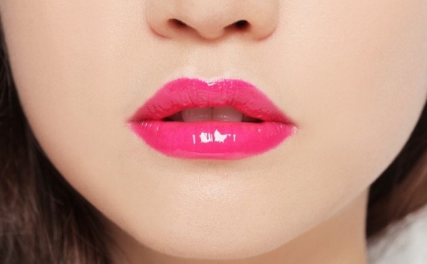 上班涂什么颜色口红？上班适合什么颜色口红？(1)