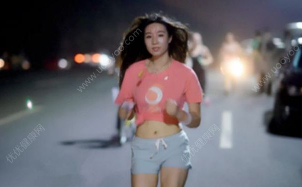 夜跑3小时尿液呈酱油色，尿液呈酱油色是怎么回事？(2)