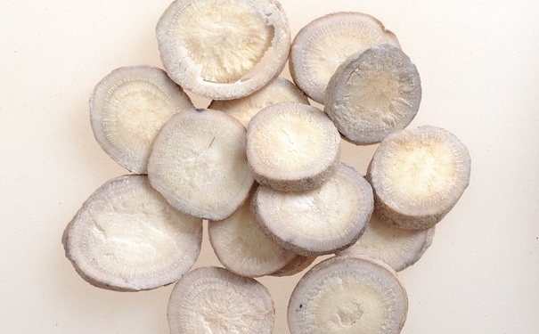 白芍可以泡水喝吗？白芍能泡水喝吗？(1)