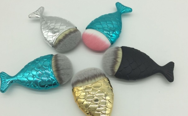 美人鱼粉底刷是什么牌子？美人鱼粉底刷多少钱？(1)