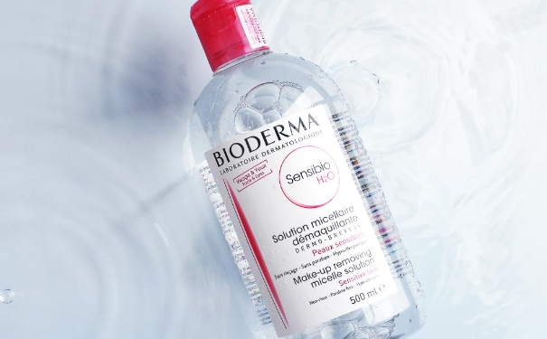 雅漾和贝德玛卸妆水哪个好？雅漾和贝德玛卸妆水哪个更温和？(1)