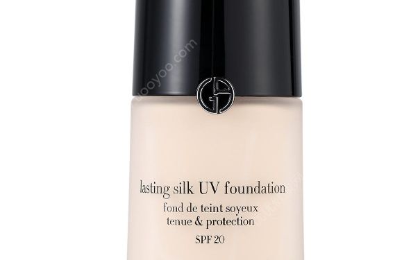 乔治·阿玛尼极缎丝柔精华粉底液（滋润型）怎么样？(1)