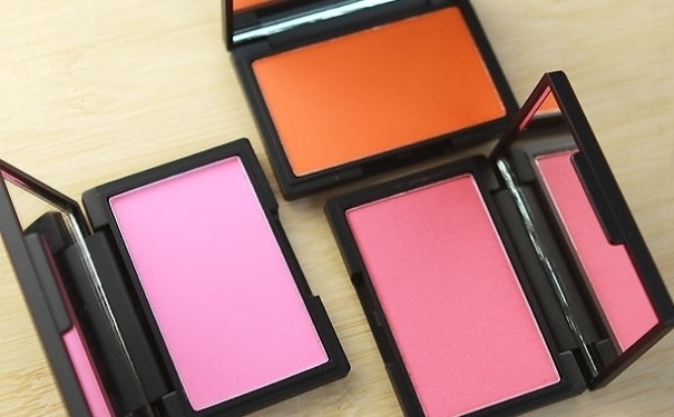 平价腮红什么牌子好？什么牌子的腮红好用又不贵？(1)