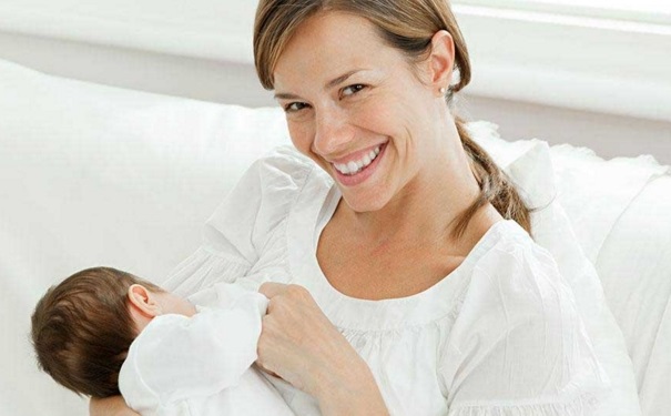 哺乳期不适合吃什么食物？妈妈母乳喂养哺乳期不能吃什么？(1)