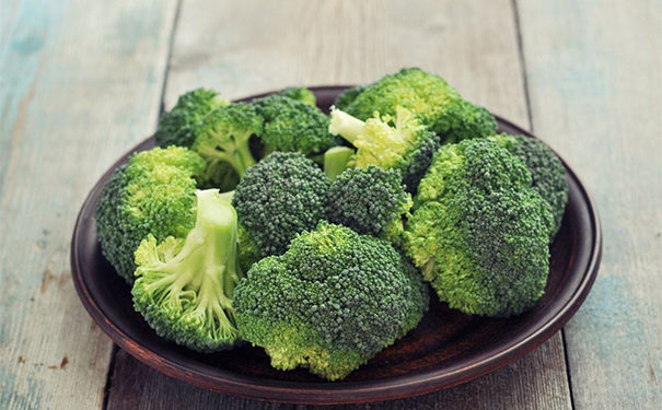 吃什么容易诱发胃病？哪些食物会容易导致胃病？(1)