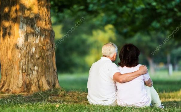 老年夫妻过性生活的小技巧有哪些？老年男性如何保持性