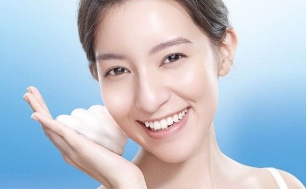 不洗脸对皮肤真的好吗？不洗脸皮肤会变好吗？(1)