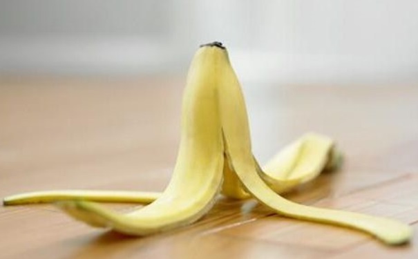 香蕉皮具体有哪些作用？香蕉皮的功效有哪些呢？(1)
