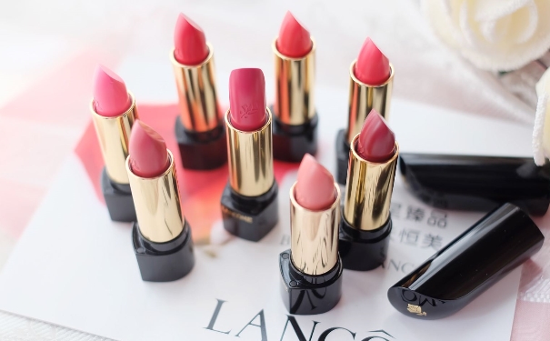 兰蔻菁纯唇膏381多少钱？兰蔻口红381专柜价格(1)