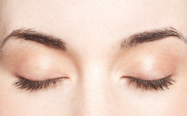 不洗脸容易长脂肪粒吗？不洗脸会长脂肪粒吗？(1)