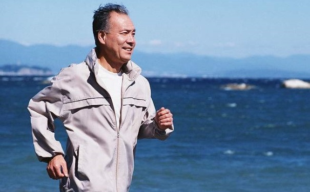 老年人适合跑步吗？老人健身的禁忌(1)