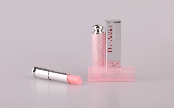 唇膏保质期一般多久？唇膏和唇釉有什么区别？(1)