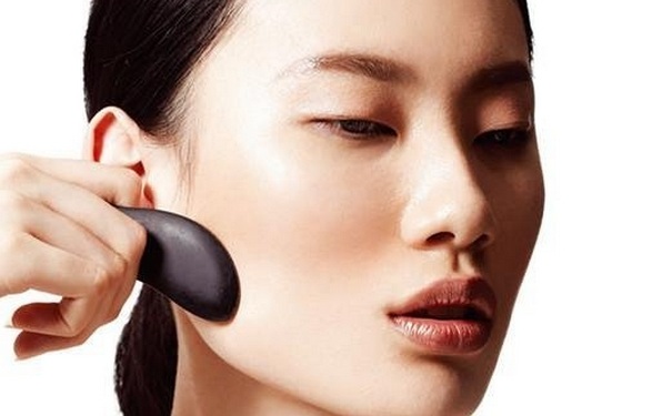 面部刮痧用什么刮痧板好？面部刮痧板什么材质的好？(1)