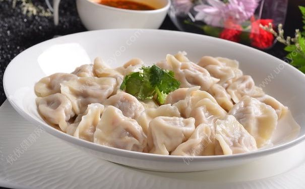 羊肉水饺怎么做好吃？羊肉水饺的家常做法(1)