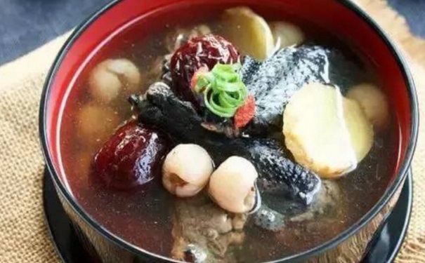 女性经期吃什么最健康？经期补血养虚食疗方法有哪些？(1)