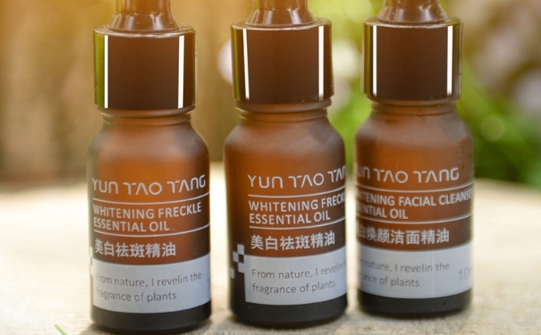 云草堂祛斑精油怎么样？云草堂祛斑精油好用吗？(1)