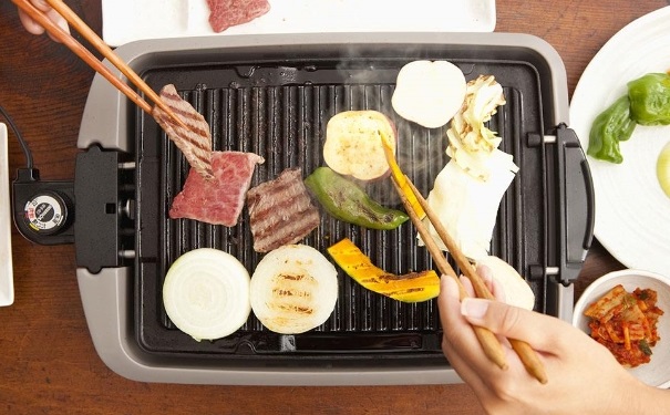 饭后怎么做会伤胃？伤胃食物都有哪些？[图]